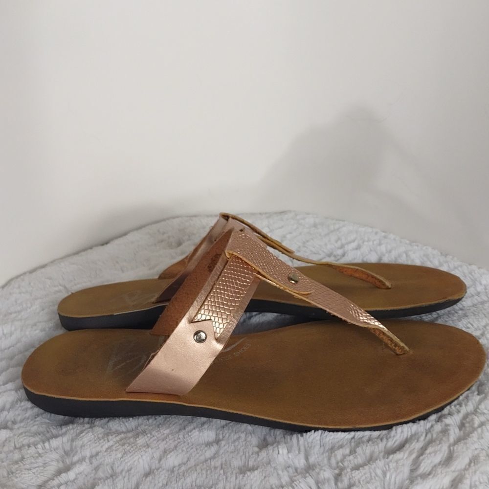 Blue Suede Shoes Rose Gold Thong Sandals - Picture 2 of 7